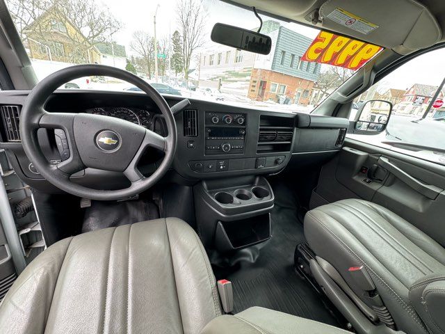 2017 Chevrolet Express 2500 