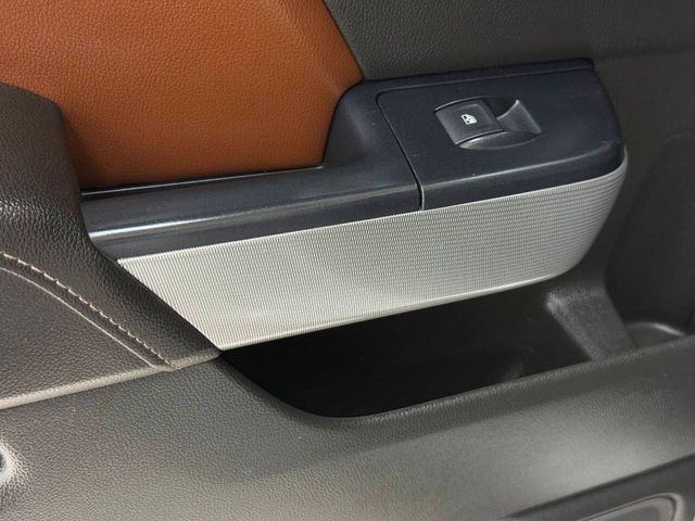 2017 Chevrolet Silverado 1500 LT Z71 4x4 4dr Crew Cab 5.8 ft. SB | Houston, TX | Houston Auto Credit 2017 Chevrolet Silverado 1500 LT Z71 4x4 4dr Crew Cab 5.8 ft. SB | Houston, TX | Houston Auto Credit