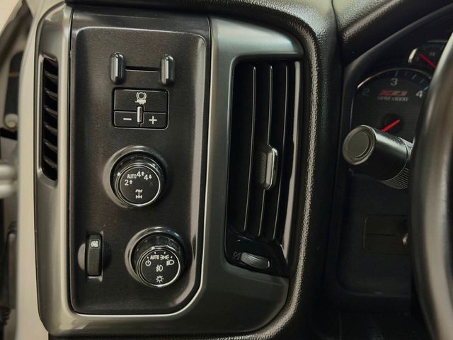 2017 Chevrolet Silverado 1500 LT Z71 4x4 4dr Crew Cab 5.8 ft. SB | Houston, TX | Houston Auto Credit 2017 Chevrolet Silverado 1500 LT Z71 4x4 4dr Crew Cab 5.8 ft. SB | Houston, TX | Houston Auto Credit