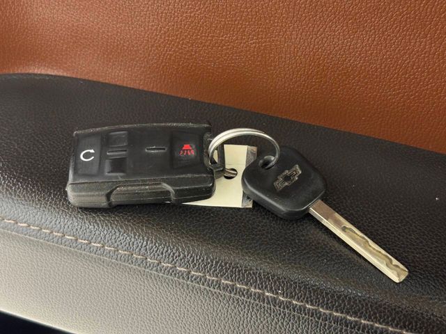 2017 Chevrolet Silverado 1500 LT Z71 4x4 4dr Crew Cab 5.8 ft. SB | Houston, TX | Houston Auto Credit 2017 Chevrolet Silverado 1500 LT Z71 4x4 4dr Crew Cab 5.8 ft. SB | Houston, TX | Houston Auto Credit