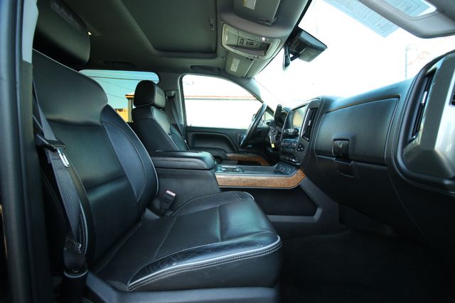 2017 Chevrolet Silverado 1500 High Country | San Antonio, TX | R&L Certified Auto Group 2017 Chevrolet Silverado 1500 High Country | San Antonio, TX | R&L Certified Auto Group