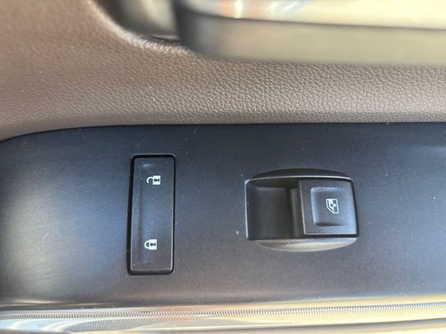 2017 Chevrolet Silverado 1500 LTZ Z71 | San Antonio, TX | Clear Choice Automotive South 2017 Chevrolet Silverado 1500 LTZ Z71 | San Antonio, TX | Clear Choice Automotive South