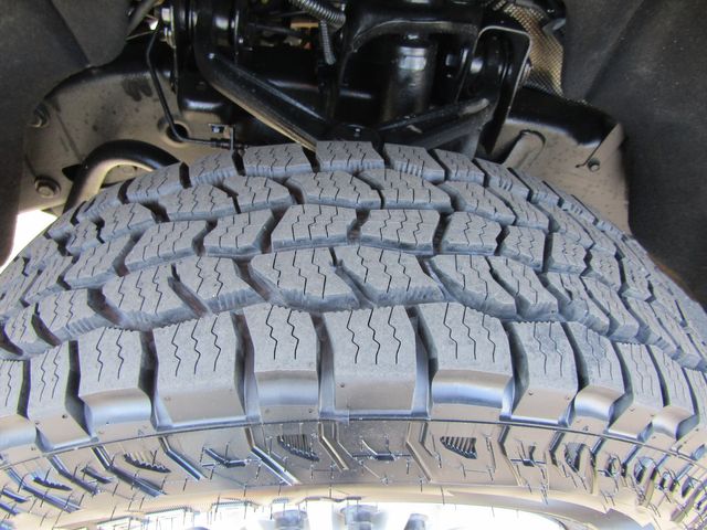 2017 Chevrolet Silverado 2500HD Crew Cab 4x4 with New 8' Knapheide Utility Bed