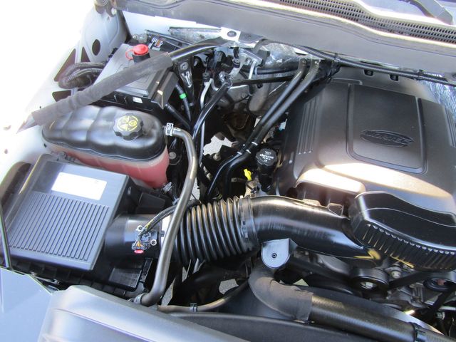 2017 Chevrolet Silverado 2500HD Crew Cab 4x4 with New 8' Knapheide Utility Bed