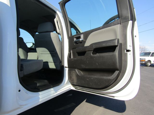 2017 Chevrolet Silverado 2500HD Crew Cab 4x4 with New 8' Knapheide Utility Bed 2017 Chevrolet Silverado 2500HD Crew Cab 4x4 with New 8' Knapheide Utility Bed