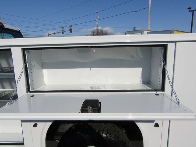 2017 Chevrolet Silverado 2500HD Crew Cab 4x4 with New 8' Knapheide Utility Bed