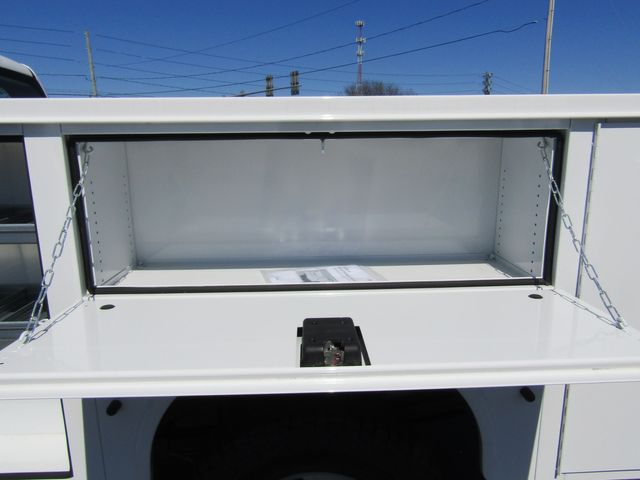 2017 Chevrolet Silverado 2500HD Crew Cab 4x4 with New 8' Knapheide Utility Bed 2017 Chevrolet Silverado 2500HD Crew Cab 4x4 with New 8' Knapheide Utility Bed