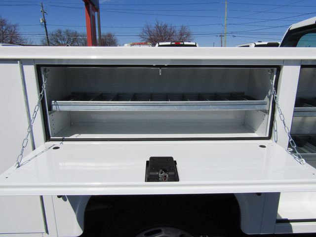 2017 Chevrolet Silverado 2500HD Crew Cab 4x4 with New 8' Knapheide Utility Bed