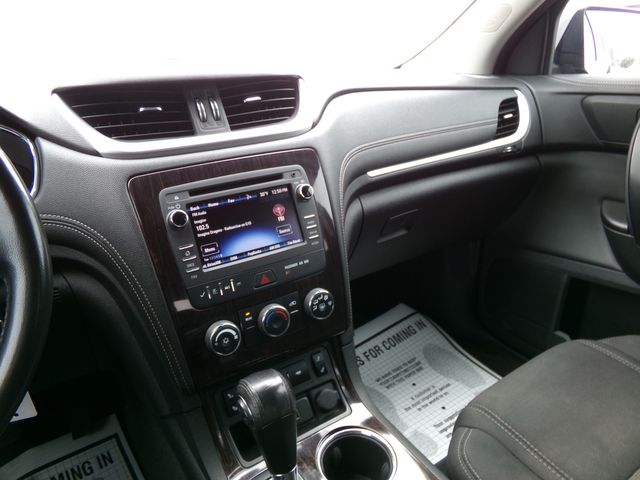 2017 Chevrolet Traverse AWD LT