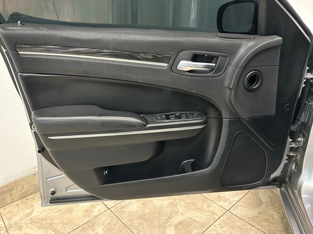 2017 Chrysler 300 Limited