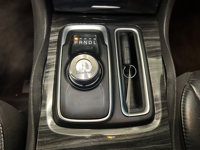 2017 Chrysler 300 Limited