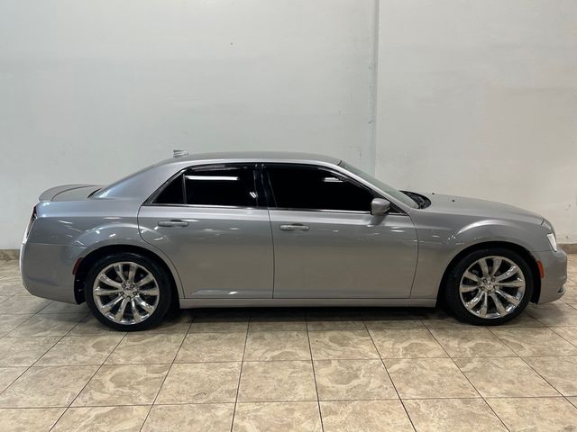 2017 Chrysler 300 Limited