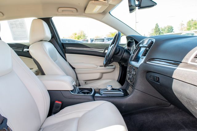 2017 Chrysler 300 Limited | Great Falls, Montana | Bleskin Motor Company 2017 Chrysler 300 Limited | Great Falls, Montana | Bleskin Motor Company