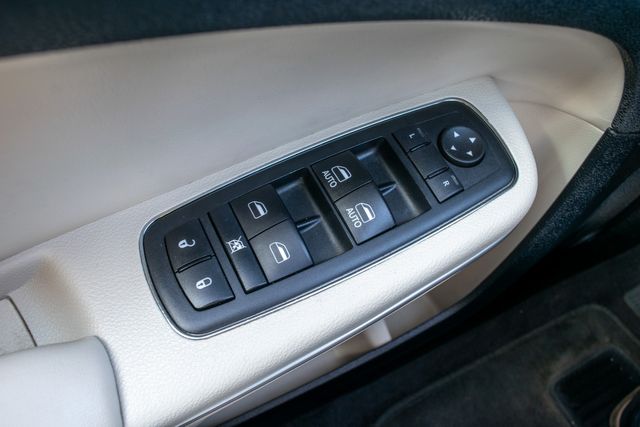 2017 Chrysler 300 Limited | Great Falls, Montana | Bleskin Motor Company 2017 Chrysler 300 Limited | Great Falls, Montana | Bleskin Motor Company