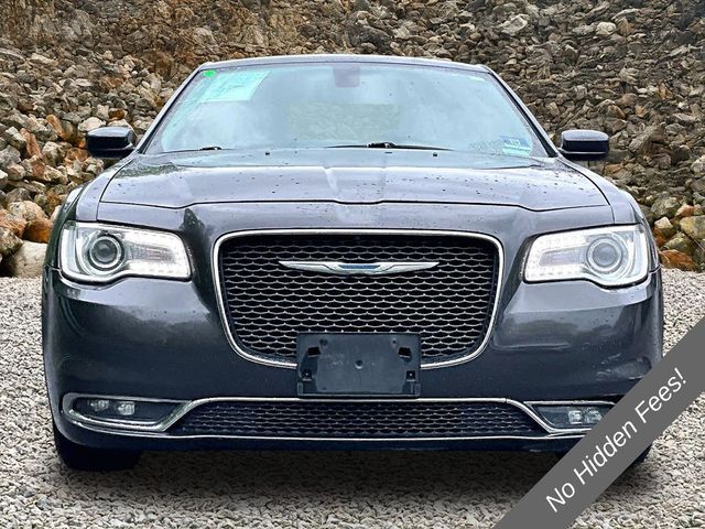 2017 Chrysler 300 Limited