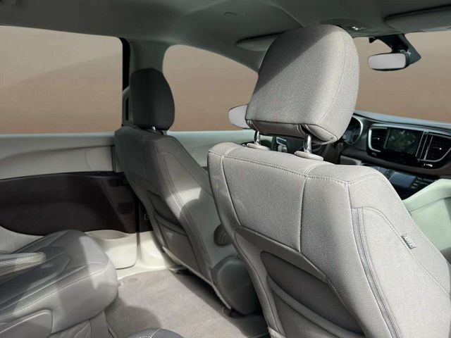 2017 Chrysler Pacifica Touring | Alpharetta, GA | Star Motors 2017 Chrysler Pacifica Touring | Alpharetta, GA | Star Motors