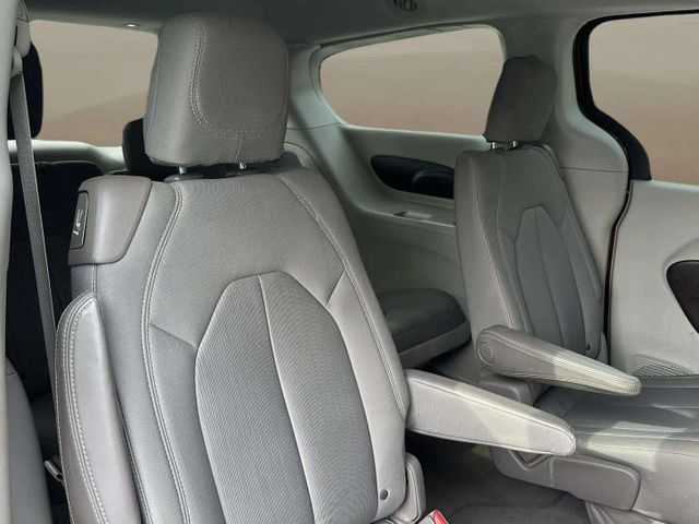 2017 Chrysler Pacifica Touring | Alpharetta, GA | Star Motors 2017 Chrysler Pacifica Touring | Alpharetta, GA | Star Motors