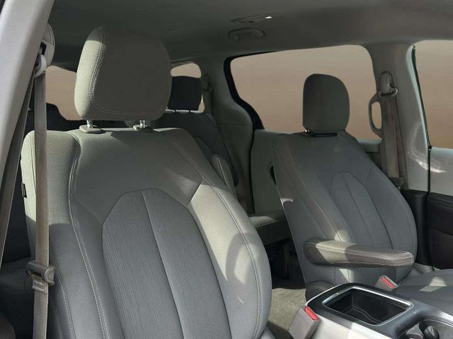 2017 Chrysler Pacifica Touring | Alpharetta, GA | Star Motors 2017 Chrysler Pacifica Touring | Alpharetta, GA | Star Motors