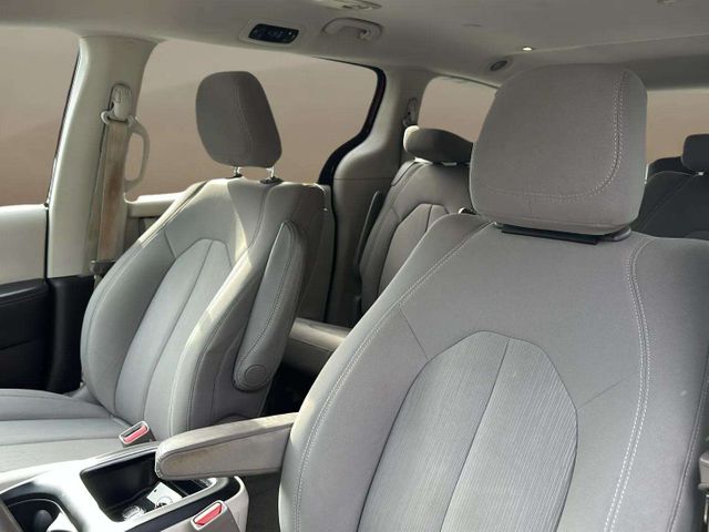 2017 Chrysler Pacifica Touring | Alpharetta, GA | Star Motors 2017 Chrysler Pacifica Touring | Alpharetta, GA | Star Motors