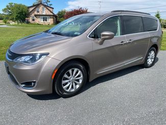 2017 Chrysler Pacifica Touring-L | Ephrata, PA | Pine Tree Motors in Ephrata, PA 17522