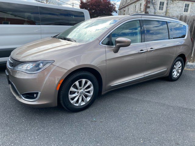 2017 Chrysler Pacifica Touring-L | Ephrata, PA | Pine Tree Motors