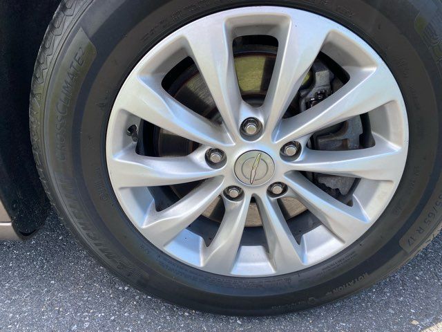 2017 Chrysler Pacifica Touring-L | Ephrata, PA | Pine Tree Motors