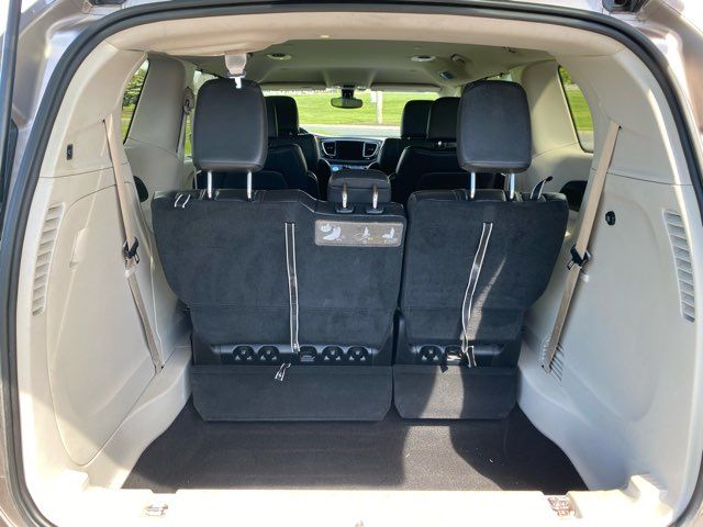 2017 Chrysler Pacifica Touring-L | Ephrata, PA | Pine Tree Motors 2017 Chrysler Pacifica Touring-L | Ephrata, PA | Pine Tree Motors