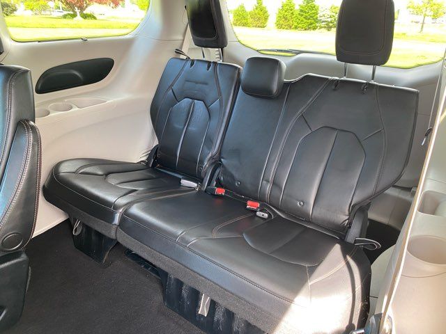 2017 Chrysler Pacifica Touring-L | Ephrata, PA | Pine Tree Motors