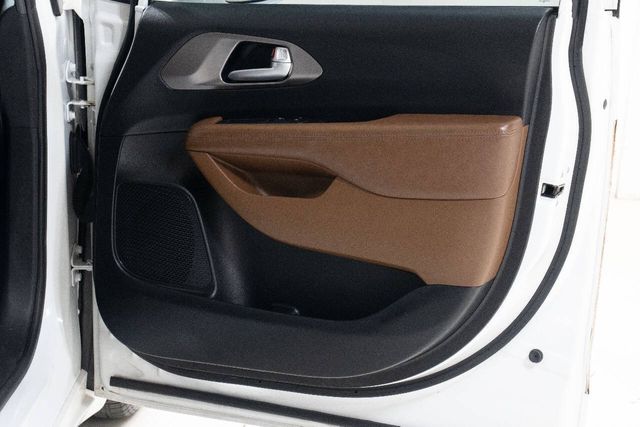 2017 Chrysler Pacifica Limited | Houston, TX | Houston Auto Credit 2017 Chrysler Pacifica Limited | Houston, TX | Houston Auto Credit