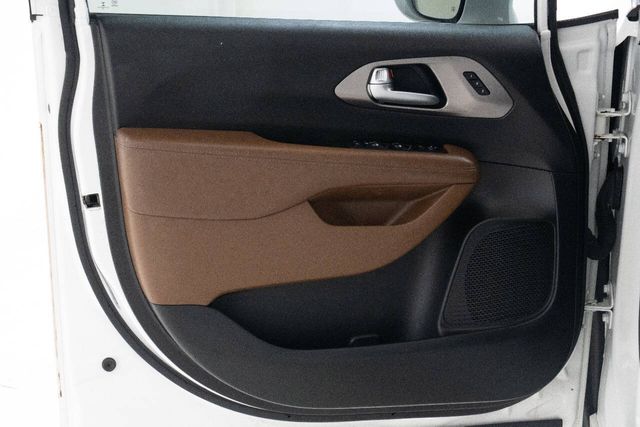 2017 Chrysler Pacifica Limited | Houston, TX | Houston Auto Credit 2017 Chrysler Pacifica Limited | Houston, TX | Houston Auto Credit