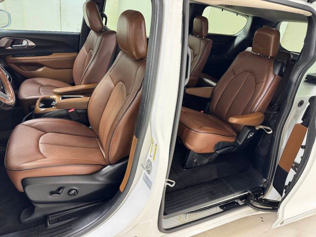 2017 Chrysler Pacifica Limited | Houston, TX | Houston Auto Credit 2017 Chrysler Pacifica Limited | Houston, TX | Houston Auto Credit