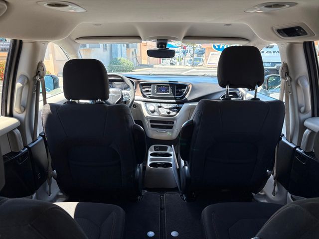 2017 Chrysler Pacifica LX