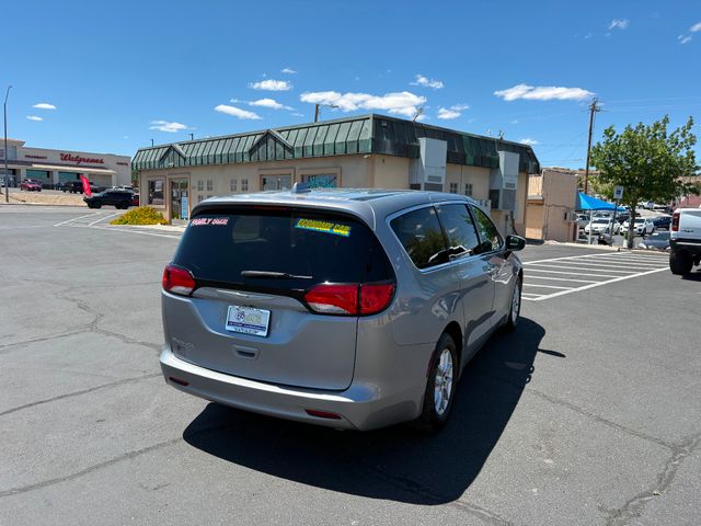 2017 Chrysler Pacifica LX