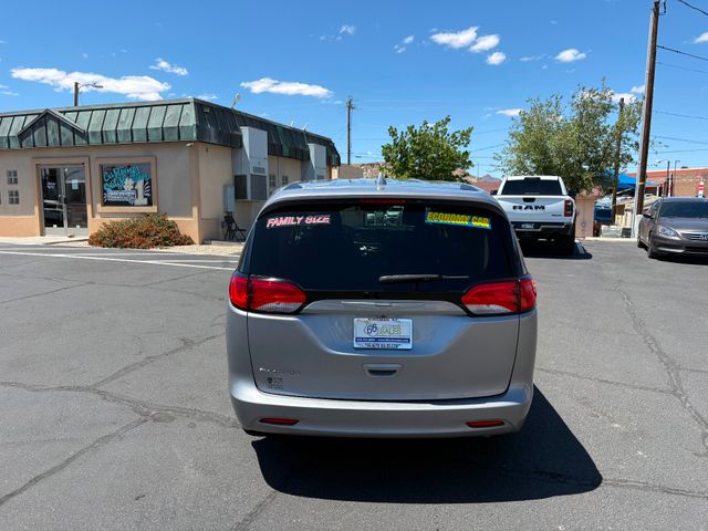 2017 Chrysler Pacifica LX 2017 Chrysler Pacifica LX