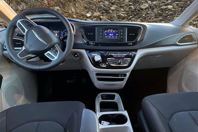 2017 Chrysler Pacifica LX