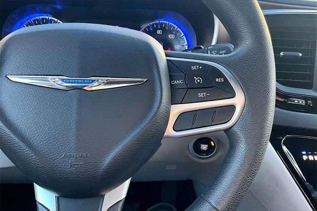 2017 Chrysler Pacifica LX