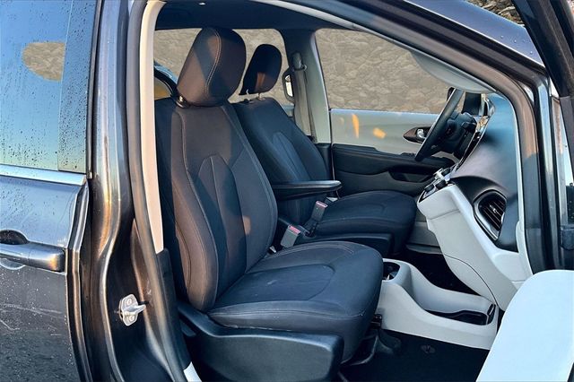 2017 Chrysler Pacifica LX