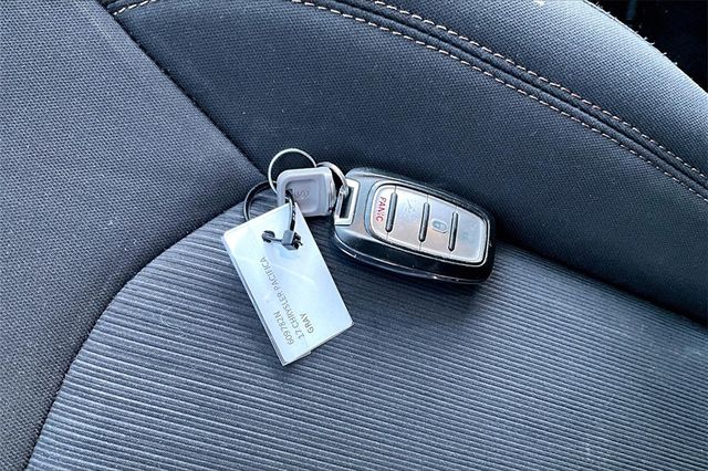 2017 Chrysler Pacifica LX