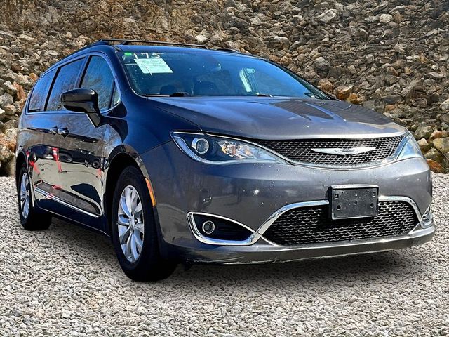 2017 Chrysler Pacifica Touring Plus