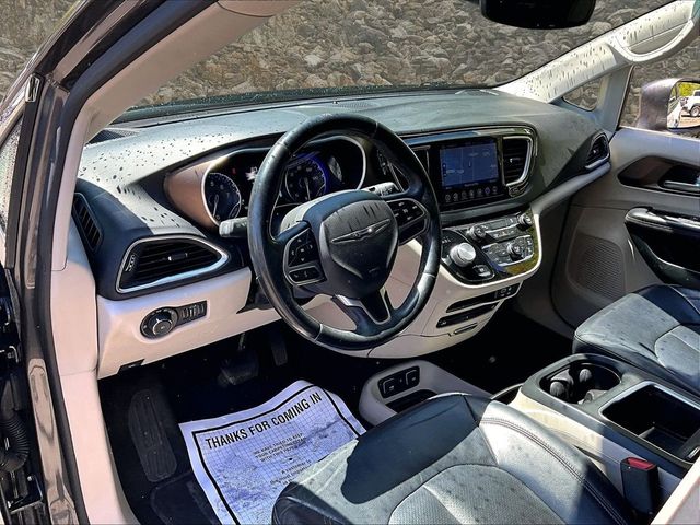 2017 Chrysler Pacifica Touring-L Plus
