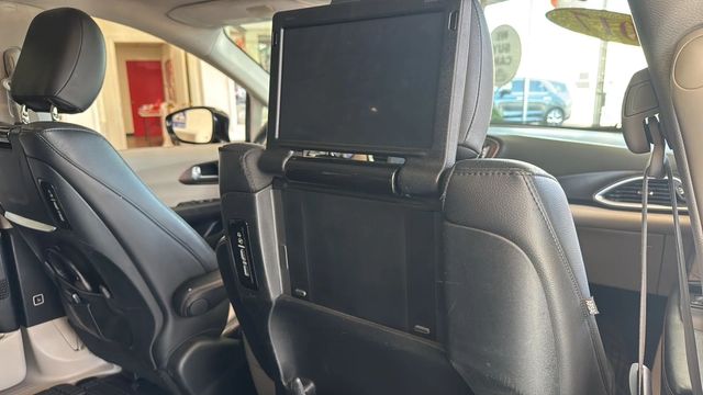 2017 Chrysler Pacifica Touring-L Plus | Rome, GA | Knight's Car Store