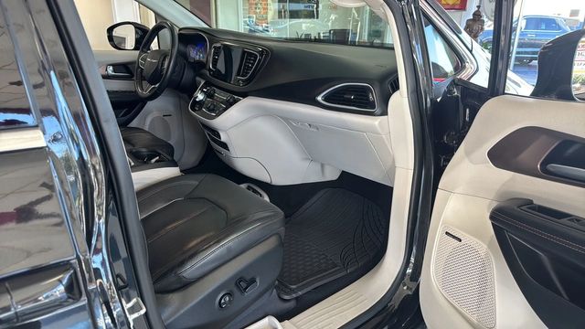 2017 Chrysler Pacifica Touring-L Plus | Rome, GA | Knight's Car Store