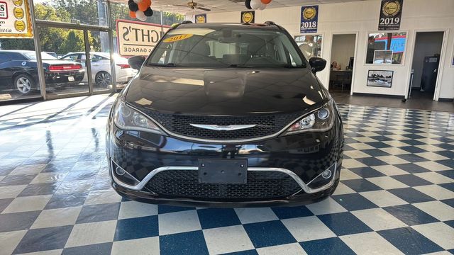 2017 Chrysler Pacifica Touring-L Plus | Rome, GA | Knight's Car Store 2017 Chrysler Pacifica Touring-L Plus | Rome, GA | Knight's Car Store