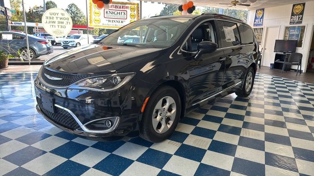 2017 Chrysler Pacifica Touring-L Plus | Rome, GA | Knight's Car Store