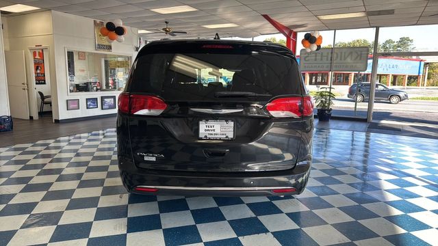 2017 Chrysler Pacifica Touring-L Plus | Rome, GA | Knight's Car Store