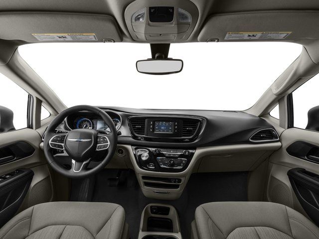 2017 Chrysler Pacifica Touring 3rd row