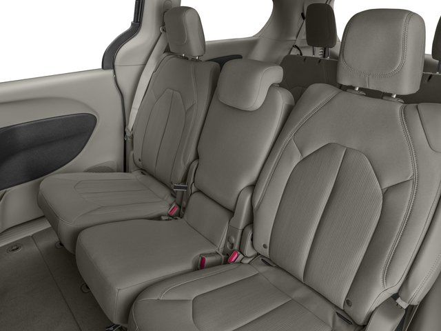 2017 Chrysler Pacifica Touring 3rd row