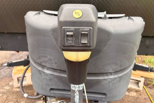 2017 Coachmen Catalina Legacy Edition | Roscoe, IL | Autoland Outlets