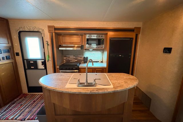 2017 Coachmen Catalina Legacy Edition | Roscoe, IL | Autoland Outlets 2017 Coachmen Catalina Legacy Edition | Roscoe, IL | Autoland Outlets