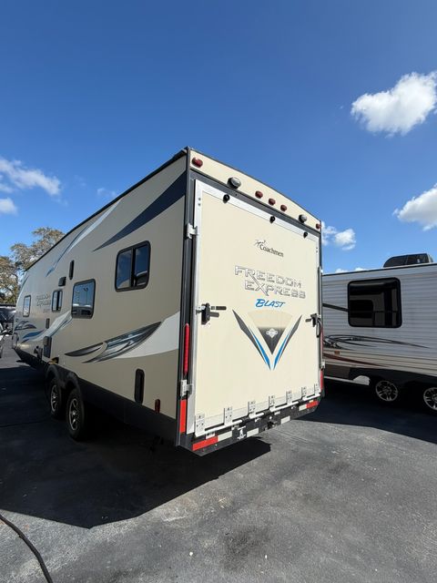 2017 Coachmen Freedom Express Blast 271BL